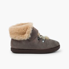 Girls fur boots with loop fasteners and chevron sole Taupe