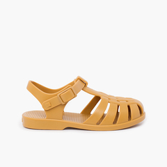 Children's sandals with buckle clasp in dusty colors Camel
