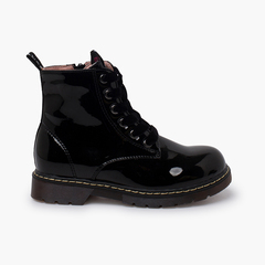 Velvet laced boots type patent leather Garvalín Black