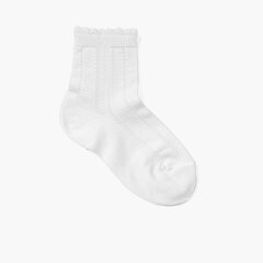 Short Socks with Scalloped Edges White
