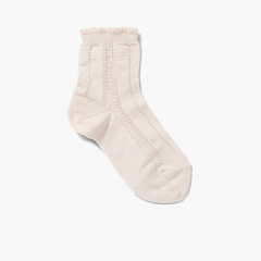 Short Socks with Scalloped Edges Cava