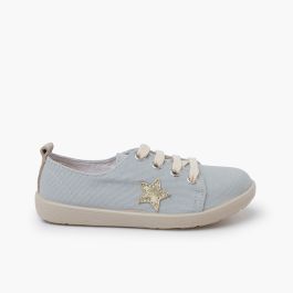 Canvas trainers star