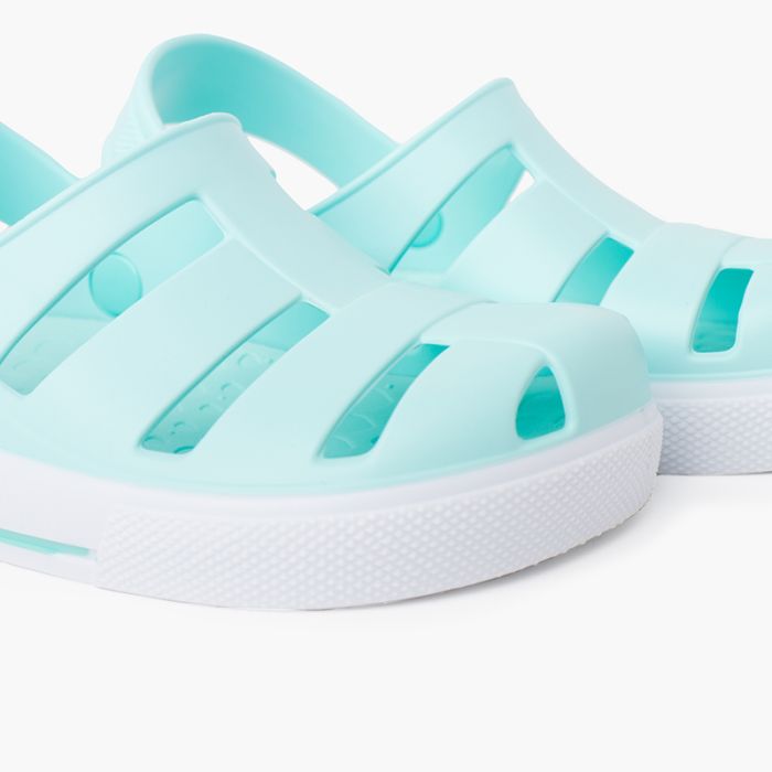 Tennis clogs deals