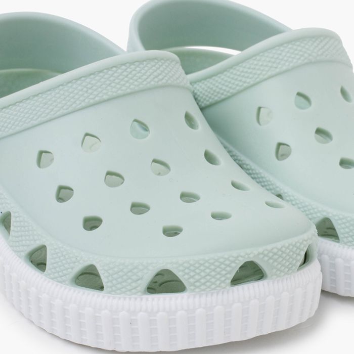 Rubber clogs trainers type