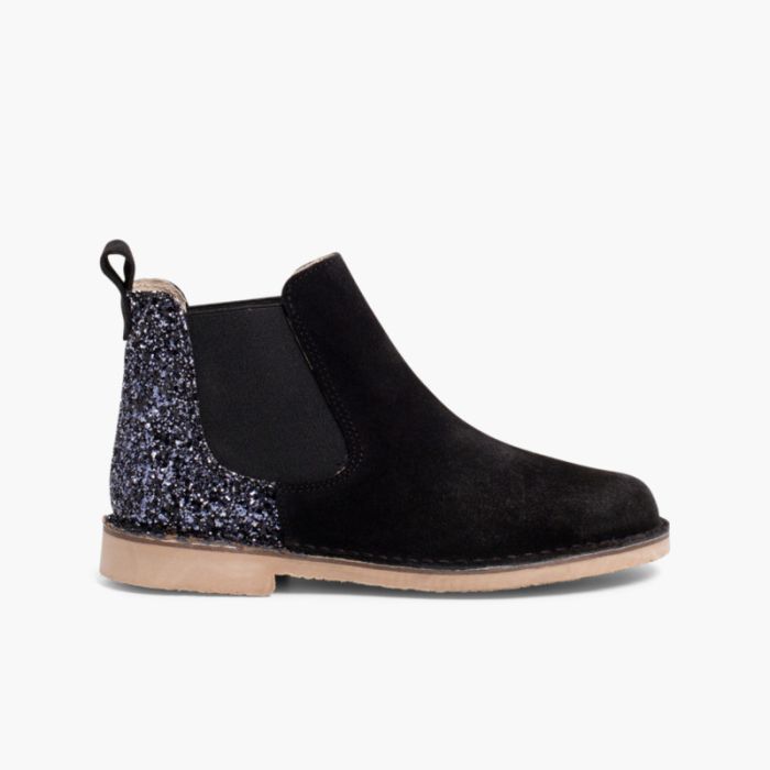 Girls Chelsea Boots with Glitter. Nice Spanish online shoes